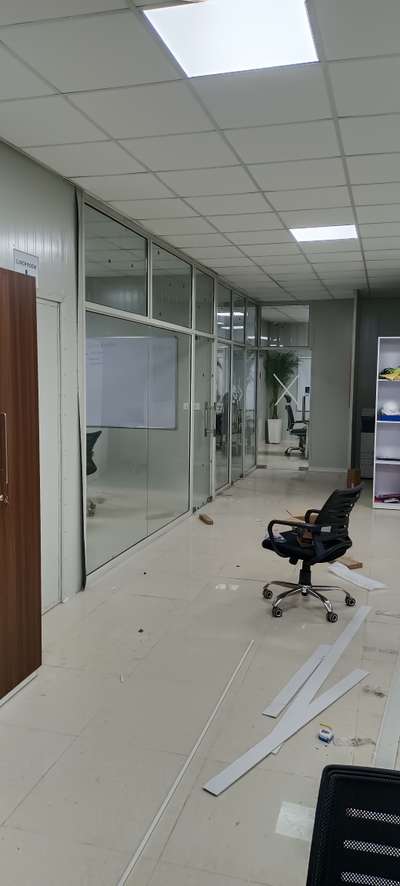 Aluminium partition Glass door