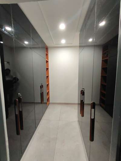 black acrilic finish door wardrobe