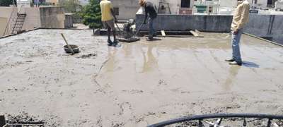 slab casting and voids removal by vibrator
#geetay 
#HouseConstruction