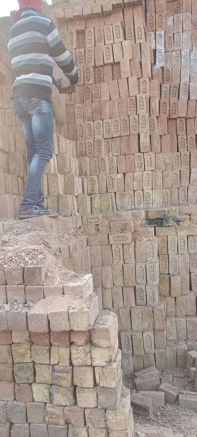 9000/- prati 1000
with delivery in 10 km
mhow