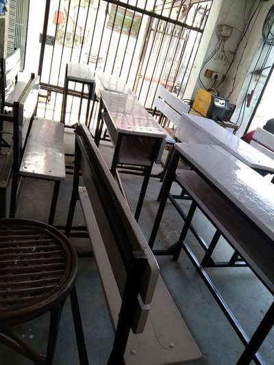 school Table repair ⚒️⚒️⚒️⚒️⚒️
