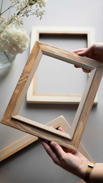 we makes all type of wooded mirror frame