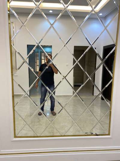 #tiwaribuilder  #WallDecors  #HomeDecor  #decorationideas  #glassdecors  #Glassinterior  #glasscubicles  #glasspaneling