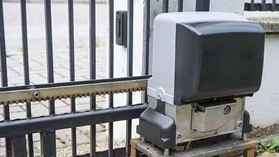 *Automatic swing gate opener*
with 1 year product warranty and 2 year service warranty