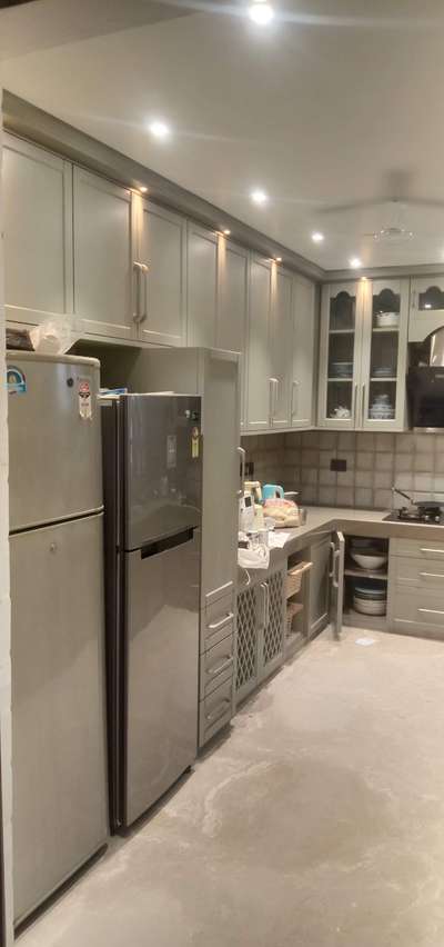 modular kitchen finishing MBF and deco paint polish