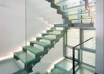 Glassed staircase