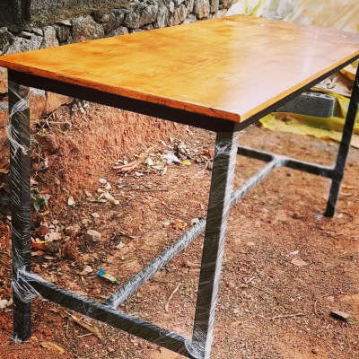 Table with Rubwood 5*2
₹ 4750