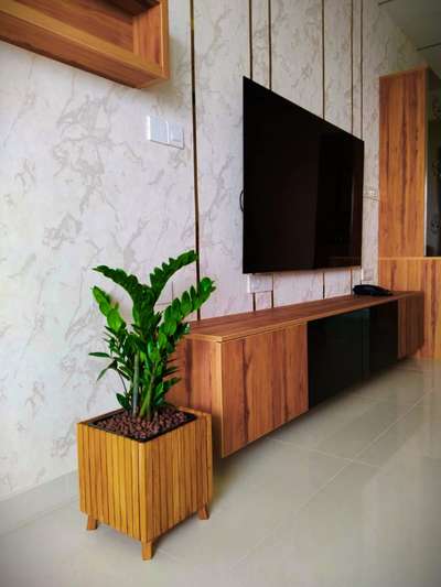 indoor planter..teak wood...30×30×30 cm..plant not included..1200+$