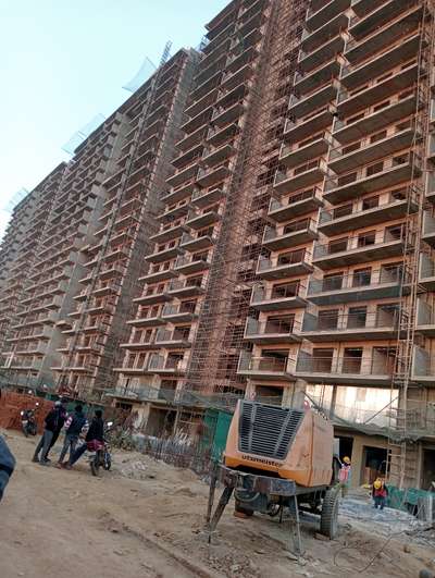 urgent Requirement for Tiles mason & Helper in G Noida