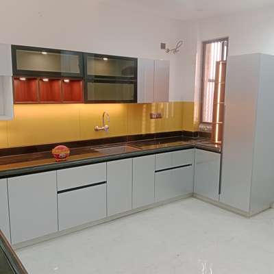 #ModularKitchen acrylic glass