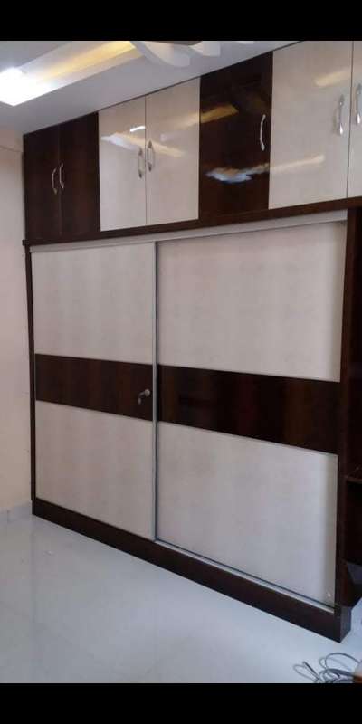*Wardrobe *
national interior design
normal material with fitting