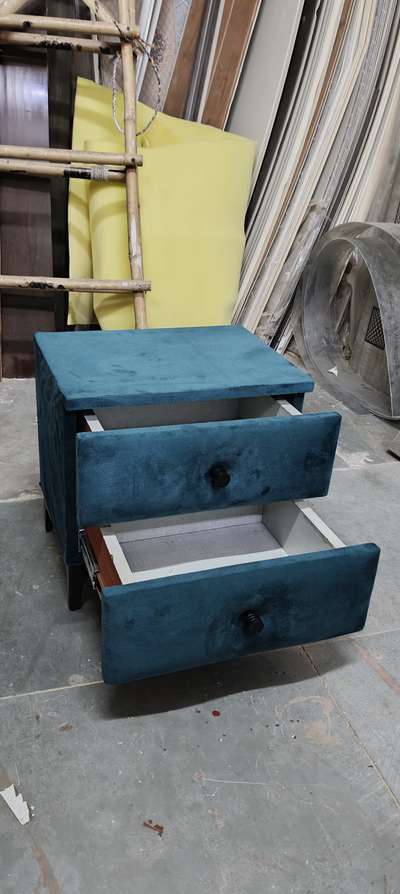 side table #sidetable #LivingRoomTable #DressingTable #CoffeeTable #KitchenTable #RectangularDiningTable #RoundDiningTable