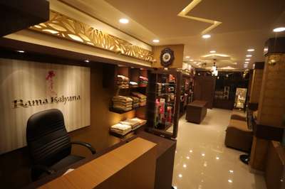 finished my new interior work @KUNNAMULAM PAZHANJI
CLINT:NITHIN P ANAND
           RAMAKALYANA BOUTIQUE