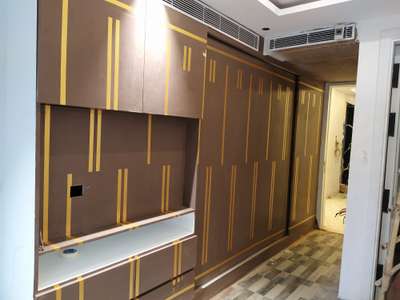 almari golden disine