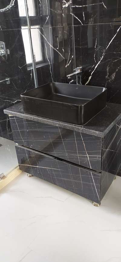 Bathroom vanity design