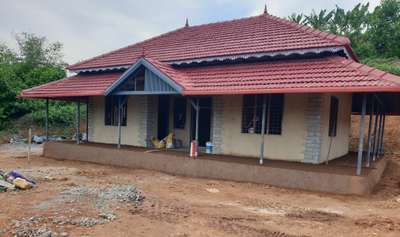 An Aadhiwasi treatment centre under construction
materials used,
mud brick
brick plastering
brick bat flooring
mud verandah
natural stone 
 #aadhiwasi
#treatment 
#agrofarmlive