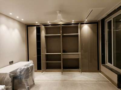 wardrobe with multy storage