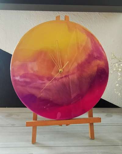 resin wall clock
sold out
