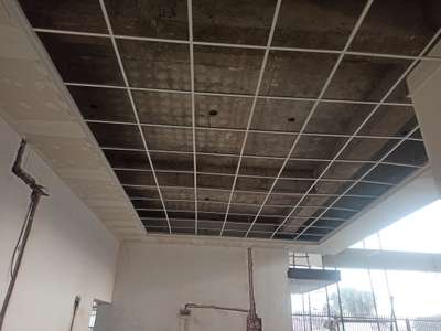 gypsum board or grid false ceiling