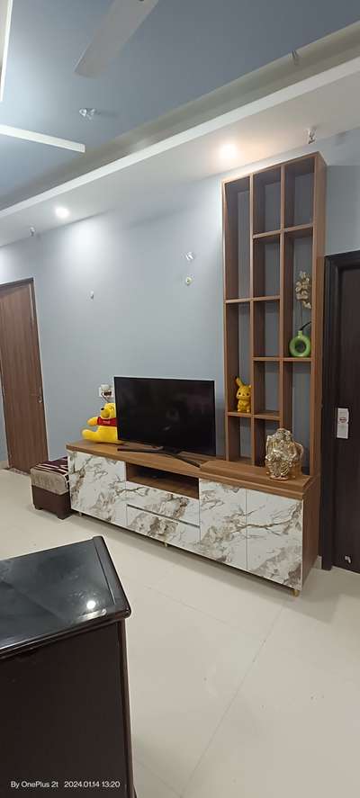 SR interior work.......
 #ModularKitchen  #modernbed  #BathroomStorage  #LivingRoomTVCabinet  #WoodenAlmira  #GlassDoors  #flashdoor  #Almunium work  #bathroonvanti  #LivingRoomWallPaper  #patition  #GlassDoor profile