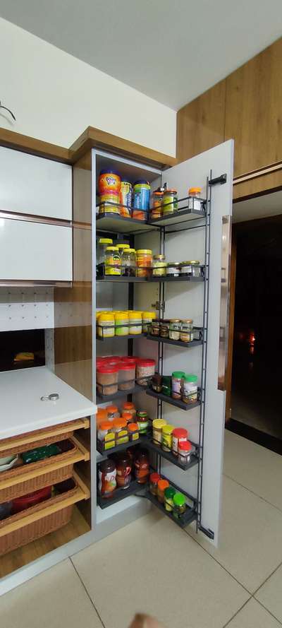 pantry unit for kitchen storage