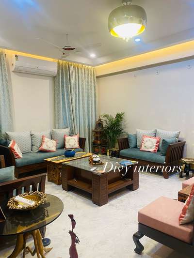 Interiors Minimalism with a touch of elegance. ...
@divyinteriors 
.
.
.
.
 #ElevationHome  #redesign  #LivingroomDesigns  #Architectural&Interior  #WindowPainting  #fallceiling  #WallDesigns  #roomdesigning  #spaceplanning #Best_designers #bestinteriorskolo #creative #apartment_interior
