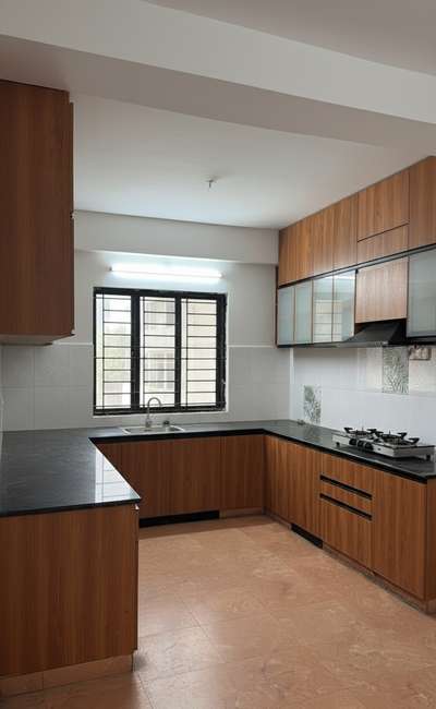#ModularKitchen #modernkitchen #laminatekitchen #PVCLaminates #modernhouse #intsignhomeinteriors