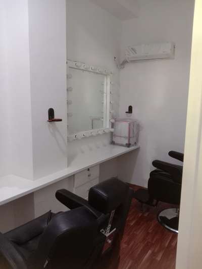 makeup rooms salon