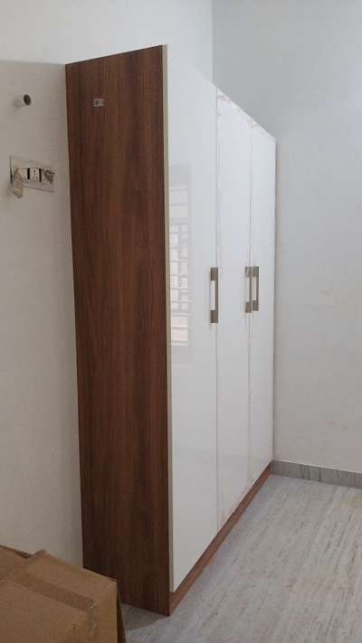 wardrob plywood frame and door with uv board good combination