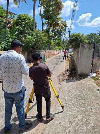 Digital setouting at Vayalikkada Site.
 #setoutting  #SURVEYING  #Totalstaion  #pilefoundation  #pile  #Structural_Drawing