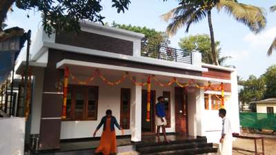 completed #900 sqft
alappuzha
client. santhosh