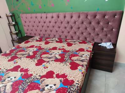 upper side design of bed....
above 10 year experience of sofa,bed,chair repairing.... #l
 #BedroomDecor  #quiltingdesign 
content please on this no.8860466515