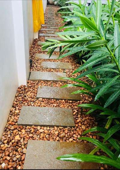 CREATIVE LANDSCAPING GROUP