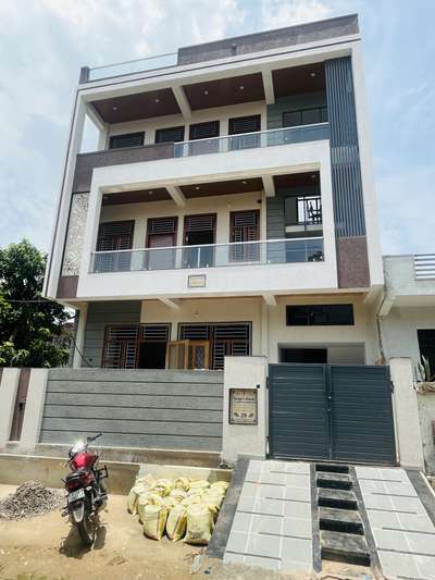 🏗️ Residential Villa Construction – Vaishali Nagar, Jaipur

With Material Project by Heritage Project and Consultant (HPC)

A premium 4500 sq.ft. residential villa located in the heart of Vaishali Nagar, Jaipur, designed and executed by Heritage Project and Consultant.
This project is constructed on a with material basis at the rate of ₹1650 per sq.ft, ensuring complete transparency, premium material quality, and timely delivery.

The villa features a modern elevation blended with Vastu-compliant architecture, offering a perfect balance between aesthetics, functionality, and comfort. HPC handled every phase — from design to execution — providing clients with a seamless and stress-free construction experience.

⸻

🧱 Scope of Work
	•	Complete Architecture & Structural Design
	•	Civil Construction with Material
	•	Electrical & Plumbing Setup
	•	Modular Kitchen & Wardrobe Design
	•	Interior Finishing & Paintwork
	•	Landscape & Elevation Development

⸻

🌟 Project Highlights
	•	Modern Elevation Design
	•	100% Vastu-Compliant Layout
	•	Premium Quality Materials Used
	•	Turnkey Execution with On-Site Supervision
	•	10-Year Structural Warranty
	•	On-Time Delivery
 #HouseConstruction  #constructionsite  #constructioncompany  #interior_and_construction  #heritageprojectandconsultant  #hpc  #Architectural&Interior