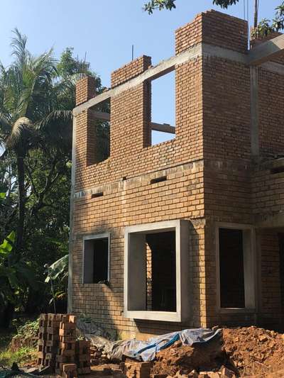 CSEB (Compressed Stabilised Earth Block) - Mud Block #ecofriendly #natural #keralastyle #HouseDesigns #greenbuilding