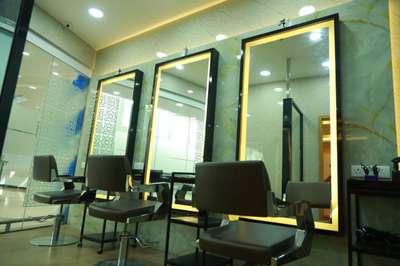 beauty parlour @kottayam