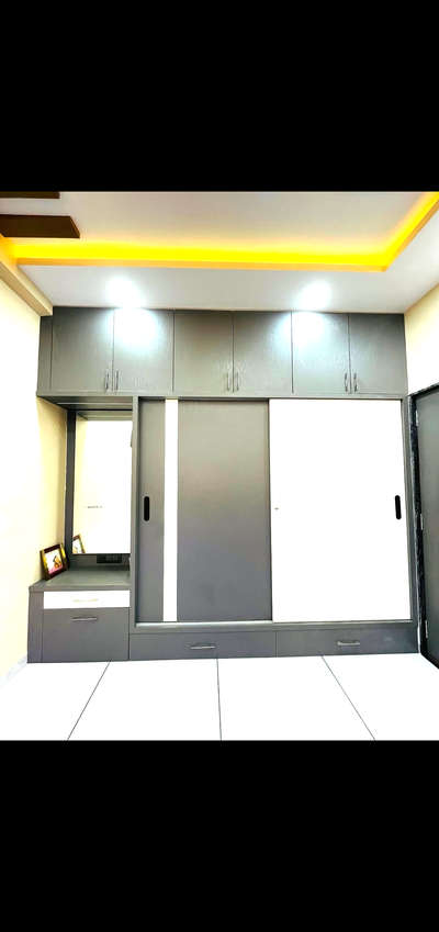 wardrobe  
.
#WardrobeIdeas #InteriorDesigner #HomeDecor #furniture  #SlidingDoorWardrobe