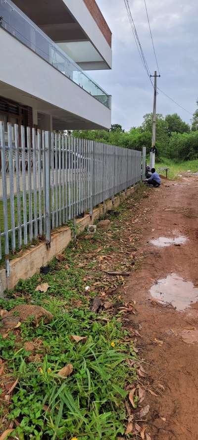 Ongoing Work! Modullar Grills
Fencing for villas in Trivandrum
#fence #quickfence #modullaar_grills