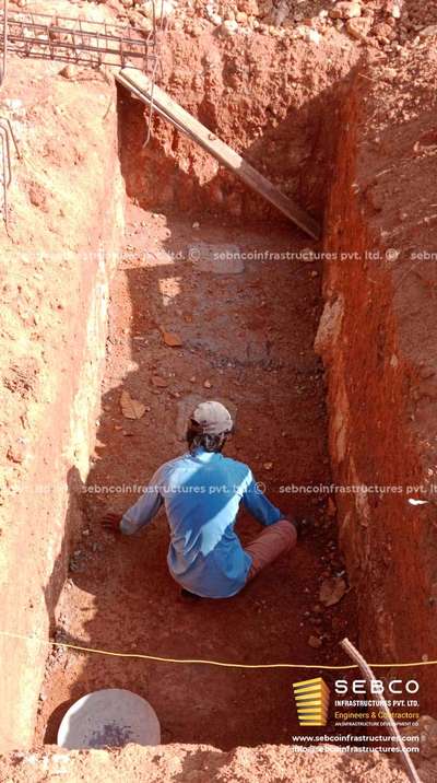 കോട്ടയം ജില്ലയിലെ പാമ്പാടിയിൽ സത്യവാൻ സർ ന്റെയും കുടുംബത്തിന്റെയും സ്വപ്നഭവന നിർമാണം പുരോഗമിക്കുന്നു. കൂടുതൽ കൺസ്ട്രക്ഷൻ സ്റ്റേജ് ഫോട്ടോസ് നമ്മുടെ സോഷ്യൽ മീഡിയ പ്ലാറ്റ്ഫോം വഴി അപ്‌ലോഡ് ചെയ്യുന്നതാണ്. ഏവരുടെയും പ്രാർഥനയും സഹകരണവും പ്രതീക്ഷിച്ചുകൊണ്ട് #SEBCO മുൻപോട്ട്...
#CivilEngineer #civilcontractors #civilconstruction #civilwork #KeralaStyleHouse #Buildind #foundation_prepration #foundation