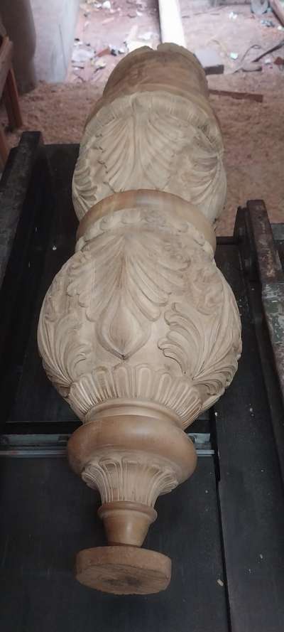 തടി തൂണുകളുടെwork