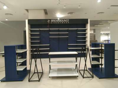 #retailstoredesigner #Retailstorefixtures #shopwoodenself #displayracks #textileracks