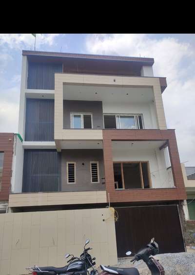 Work in progress site is Completing up soon in sector 9 faridabad  #faridabad    #exterior_Work  #exteriors  #exteriordesigns  #exteriorlouvers  #exterior3D  #exteriordecor  #house_exterior_designs  #3d_exterior  #exteriorrendering  #house_exterior_designs   #interior_designer_in_faridabad