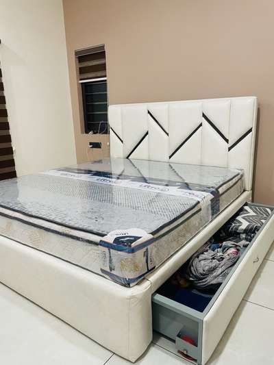 Customised King size cot with Storage Drawer by TEZZA_FURNITURE . for more details pls DM or call +91 9037108970
 #customisedfurniture  #metalfunitures  #spacesavingfurniture  #furnituremanufacturer  #keralaarchitectures  #keralahomeplans