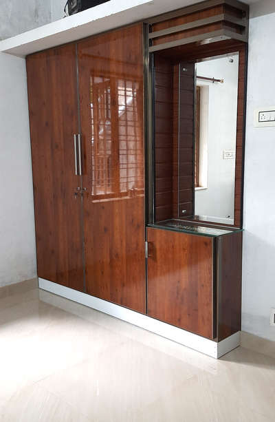 # Aluminium Shelf
#Aluminium Fabrication & Kitchen cup bord
#cupboard 
# kitchen Designing
# Palakkad
#Alathur
9847789522
Rate : 500 Sqf