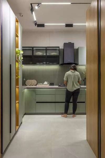 #ModularKitchen  #KitchenIdeas  #WoodenKitchen  #KitchenRenovation