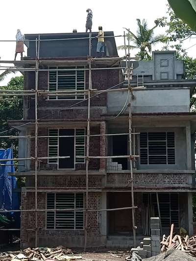 work in progress @Thrissur 

#Contractor #HouseDesigns #ElevationHome #homeinterior #homedesigne #workinprogress
