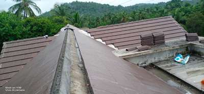 site :payyoli
Tile : Monier
work : Dhuwa roof tile & Rain water gutter works 8086327804