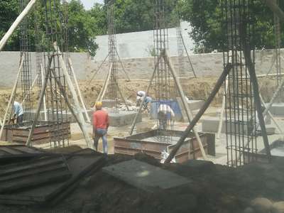 isolated foundation work prise 320 pr sq feet.
structures.farsh.senetry.and  victoryfide work