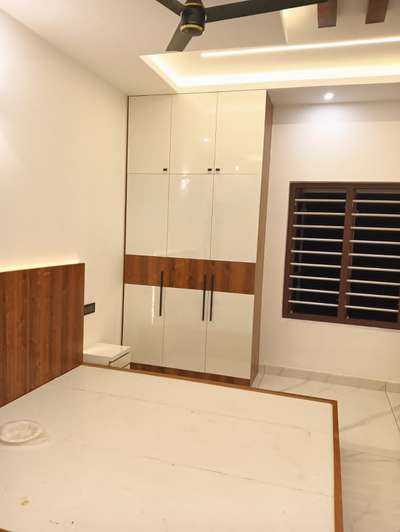 interior design wardrobe work square feet 250