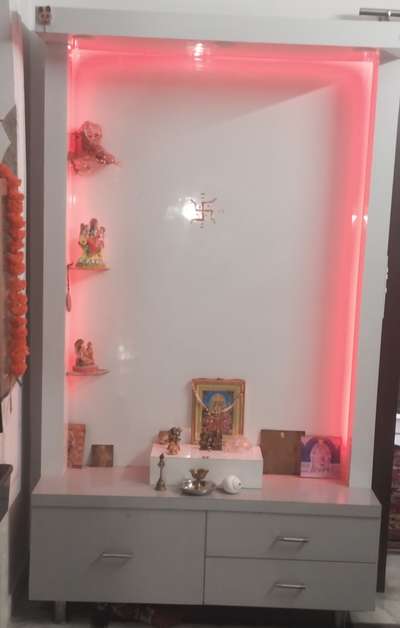 simple design for mandir 
#templedesing #templelighting #templedecor #simple